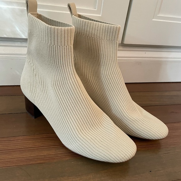 Everlane Glove Boot - Picture 5 of 5